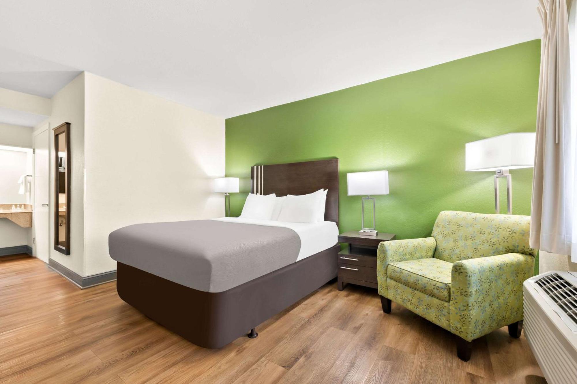 Quality Inn Pelham I-65 Exit 246 מראה חיצוני תמונה