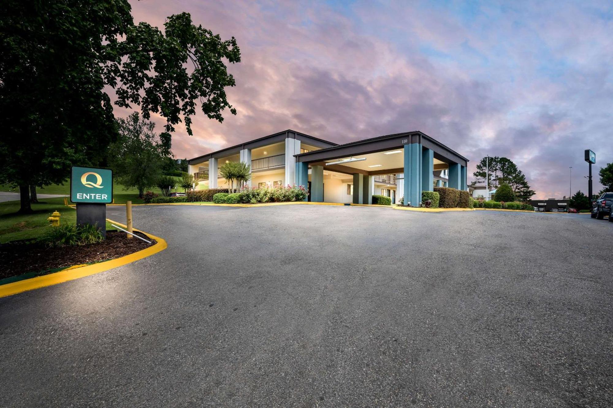 Quality Inn Pelham I-65 Exit 246 מראה חיצוני תמונה